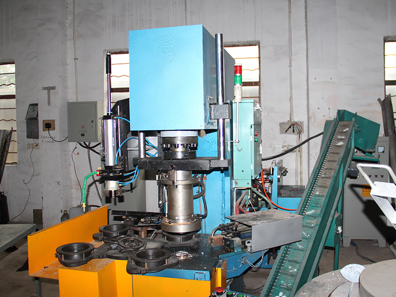 壓鑄機
